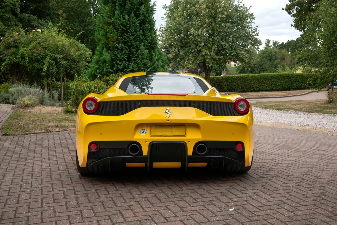 2015 Ferrari 458 Speciale - Image 6 of 31