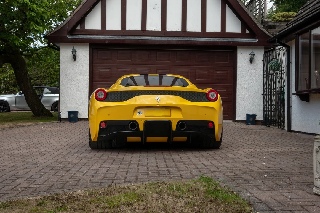 2015 Ferrari 458 Speciale - Image 29 of 31