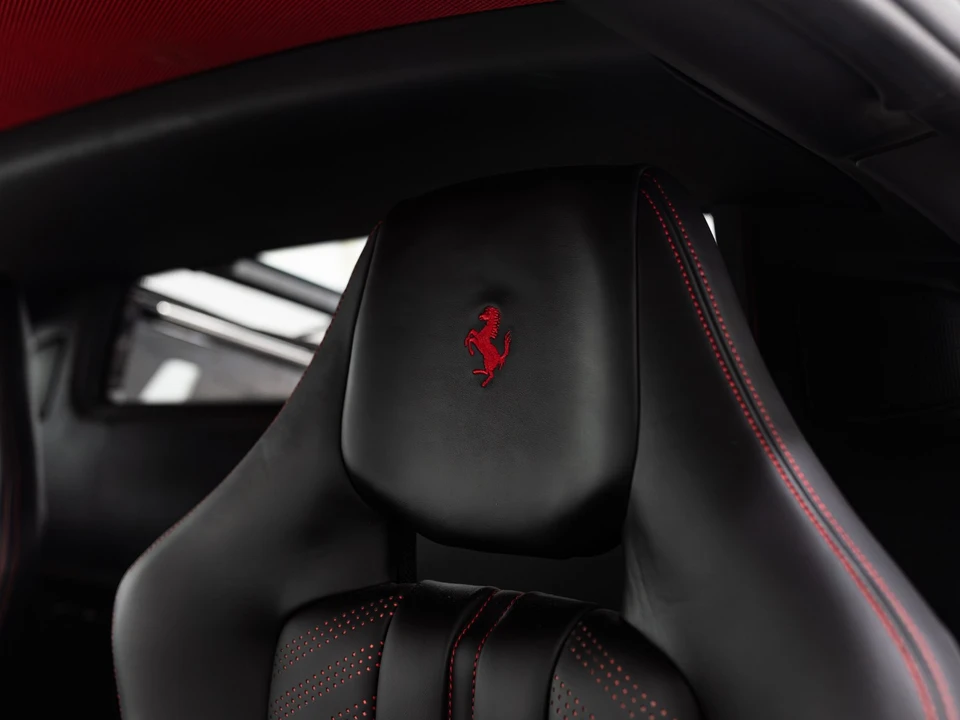 2015 Ferrari 458 Speciale - Image 30 of 31