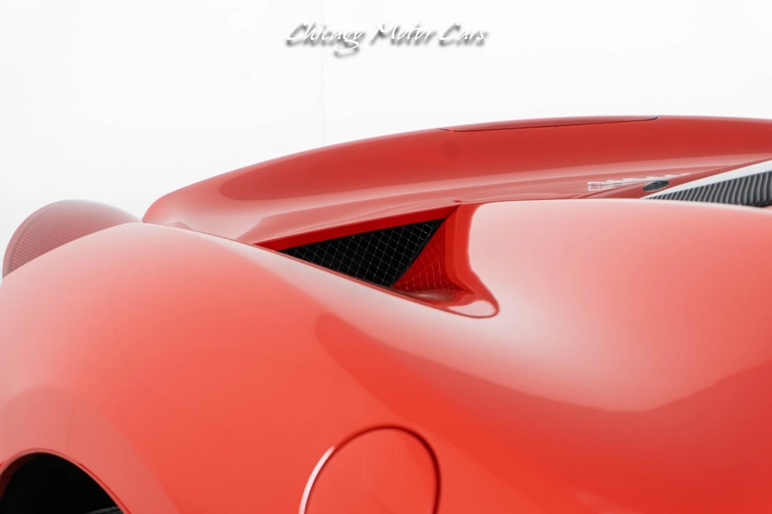 2015 Ferrari 458 Speciale - Image 10 of 31