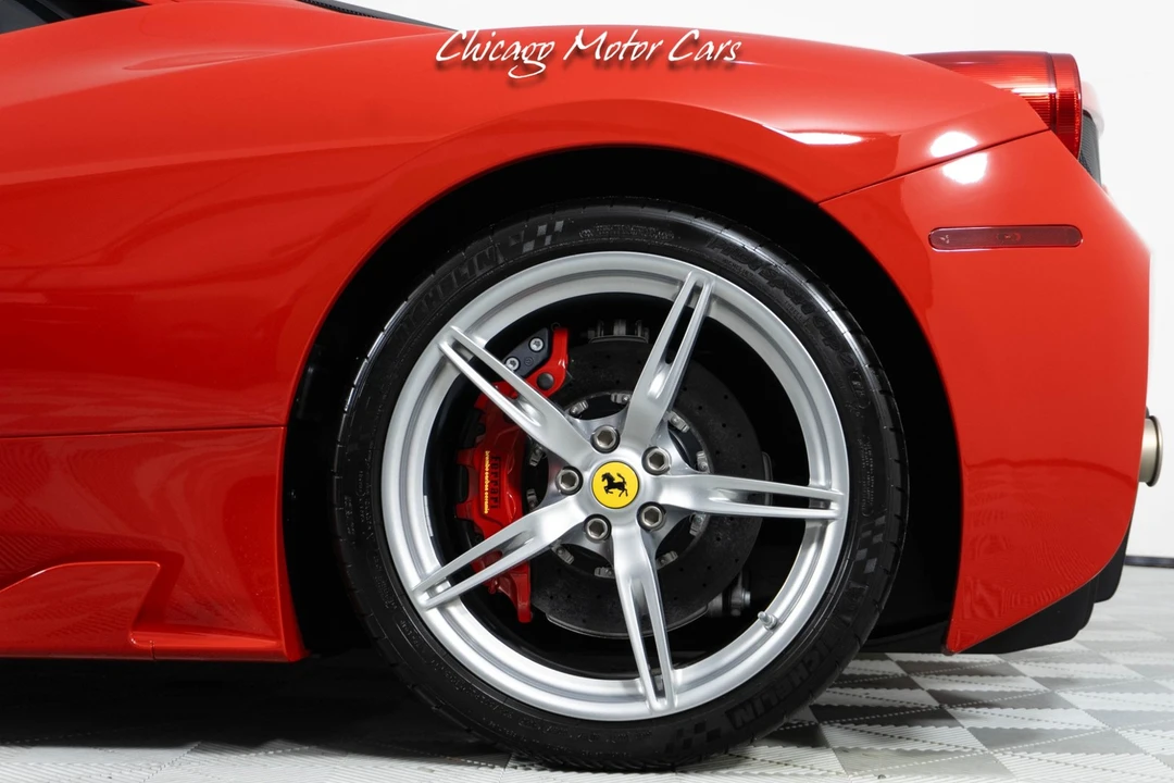 2015 Ferrari 458 Speciale - Image 5 of 31