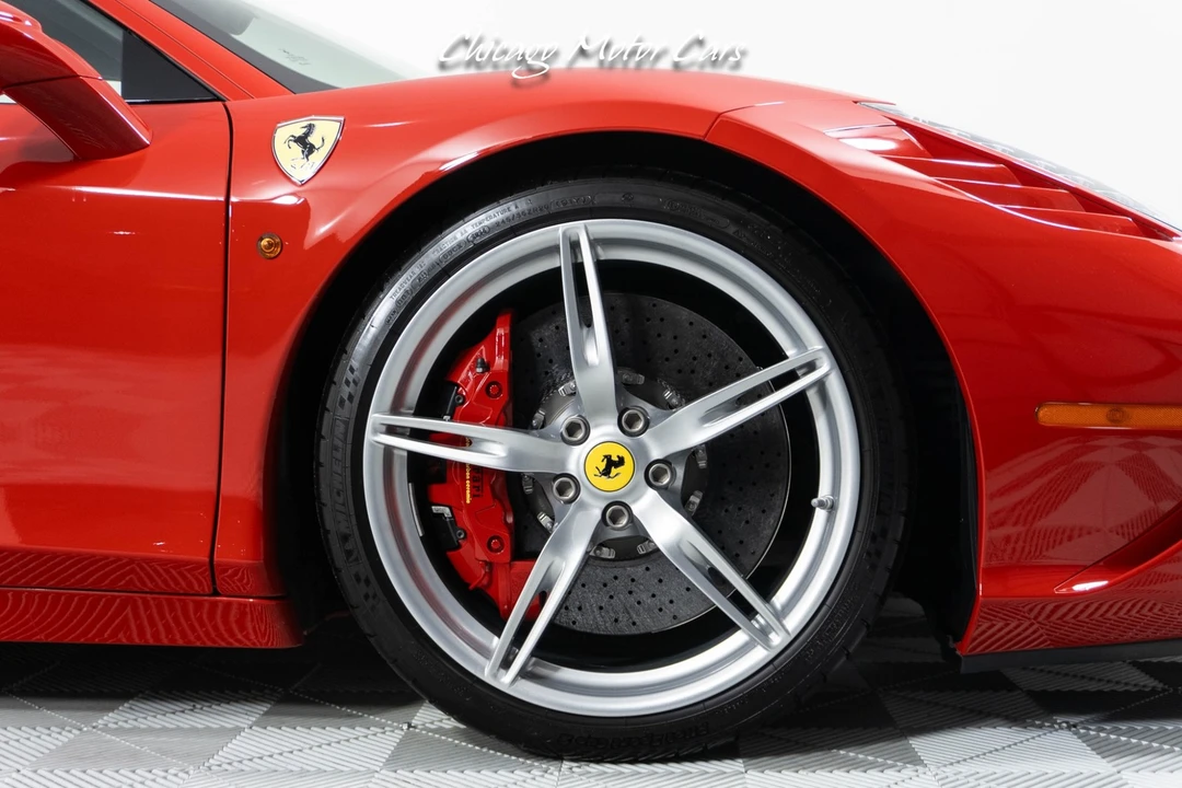 2015 Ferrari 458 Speciale - Image 13 of 31
