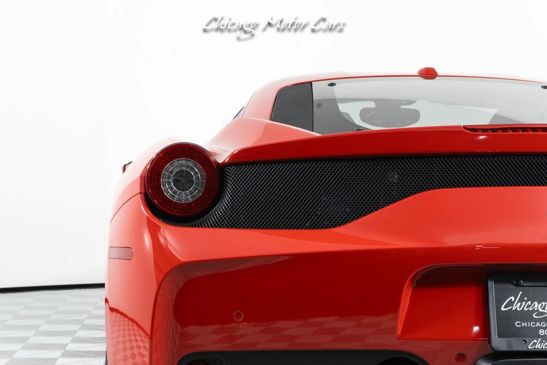 2015 Ferrari 458 Speciale - Image 19 of 31