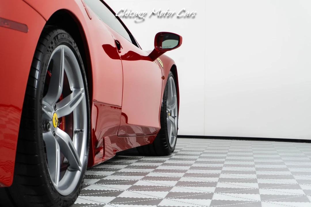 2015 Ferrari 458 Speciale - Image 16 of 31