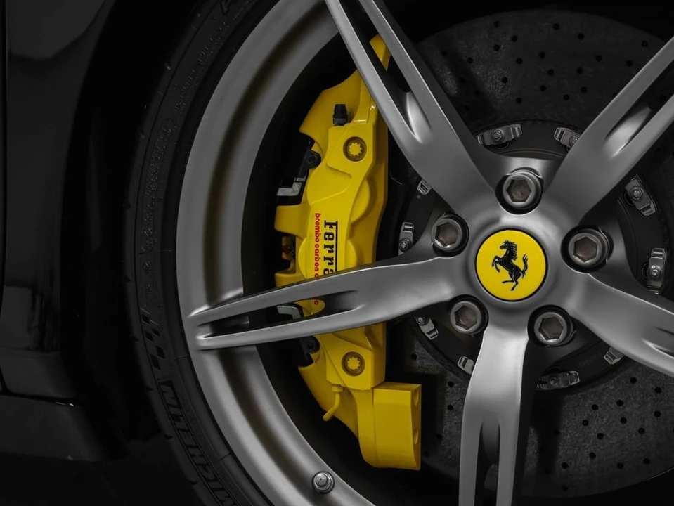 2015 Ferrari 458 Speciale - Image 15 of 31