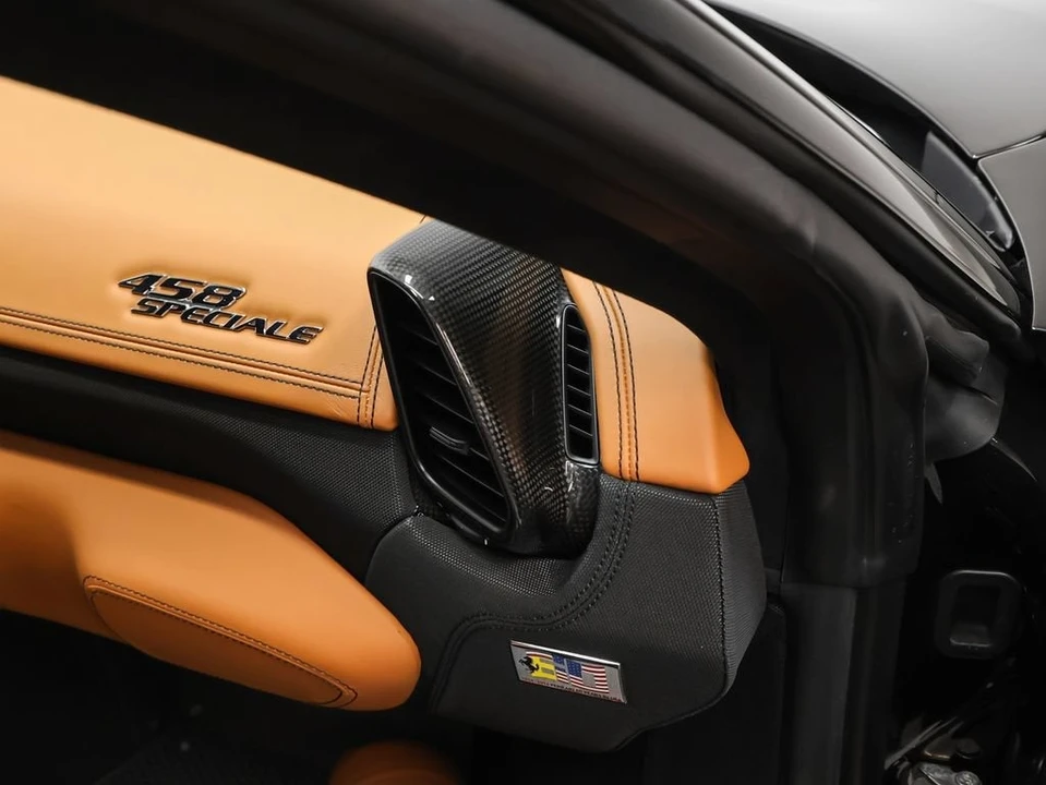 2015 Ferrari 458 Speciale - Image 30 of 31