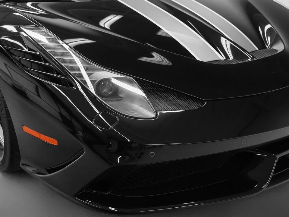 2015 Ferrari 458 Speciale - Image 4 of 31