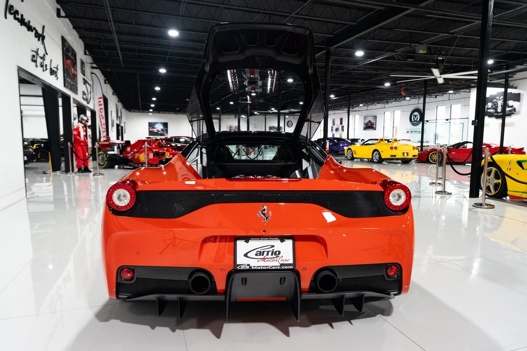 2015 Ferrari 458 Speciale - Image 24 of 31