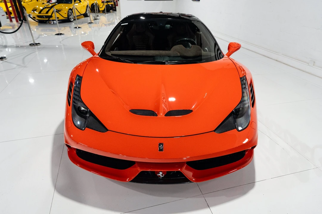 2015 Ferrari 458 Speciale - Image 2 of 31