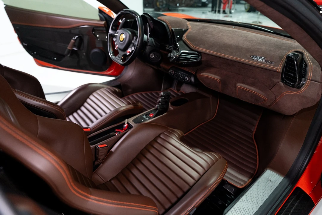 2015 Ferrari 458 Speciale - Image 11 of 31