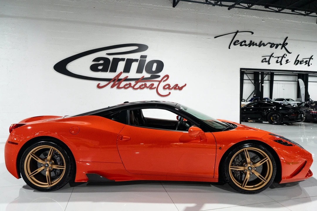 2015 Ferrari 458 Speciale - Image 8 of 31