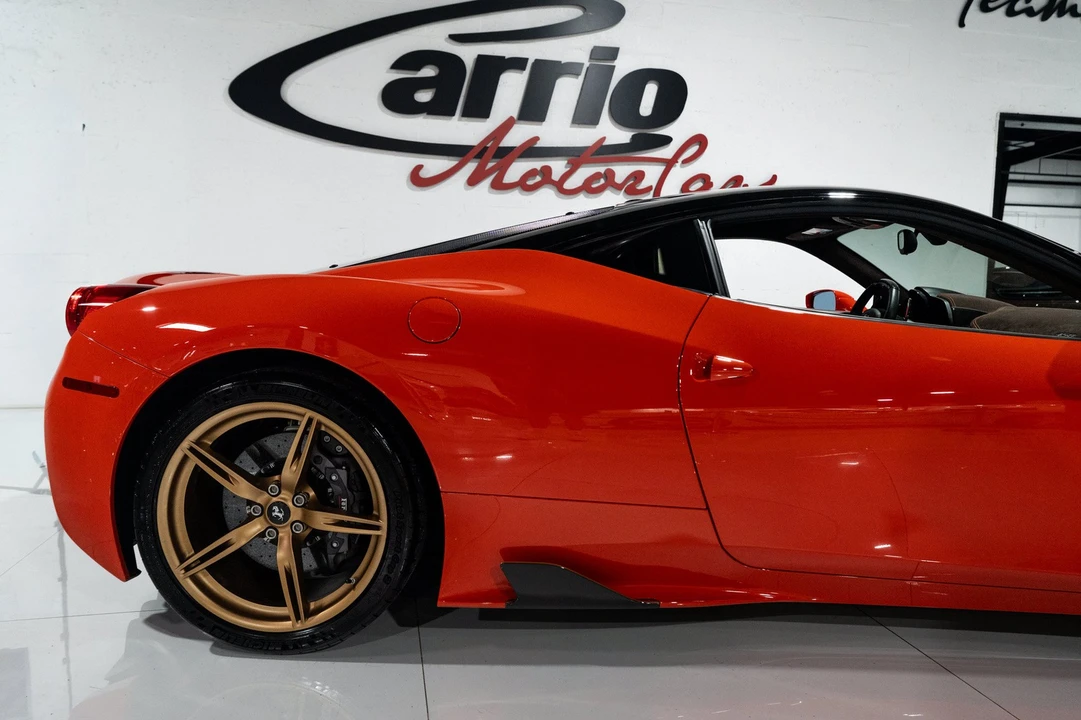 2015 Ferrari 458 Speciale - Image 30 of 31