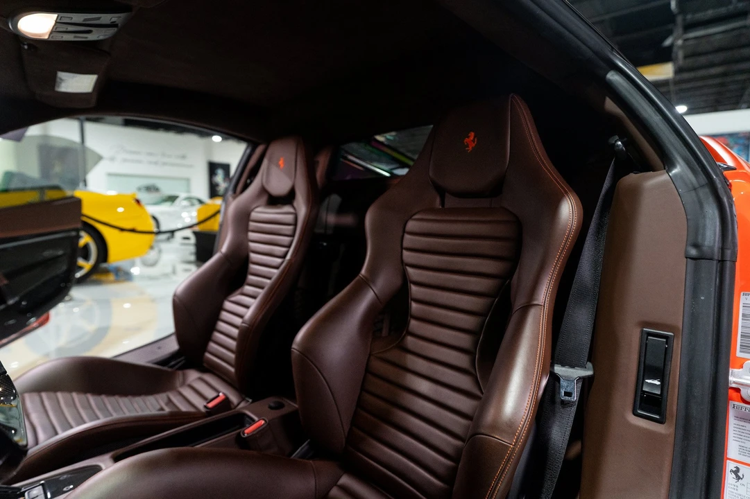 2015 Ferrari 458 Speciale - Image 10 of 31