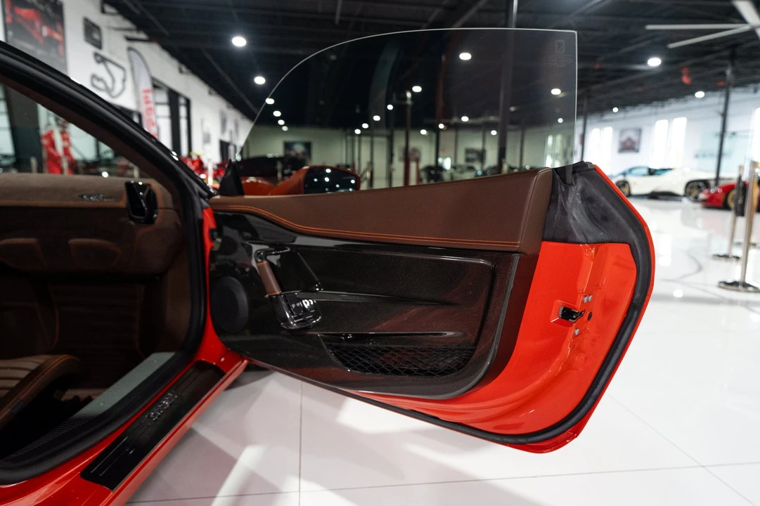 2015 Ferrari 458 Speciale - Image 21 of 31