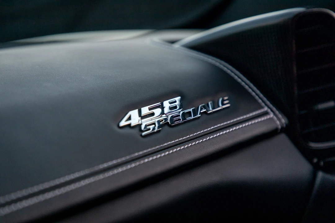 2015 Ferrari 458 Speciale - Image 9 of 31