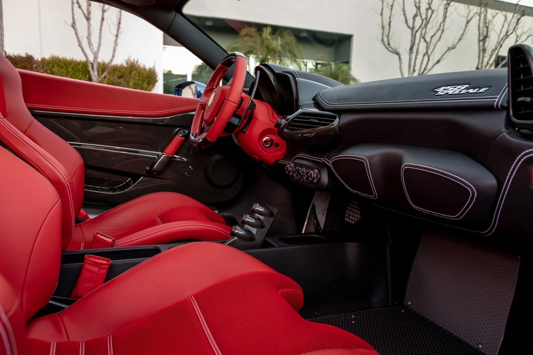 2015 Ferrari 458 Speciale - Image 25 of 31