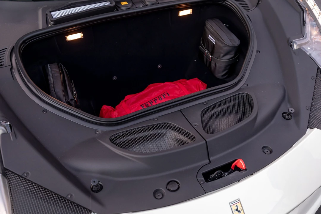 2015 Ferrari 458 Speciale - Image 16 of 31
