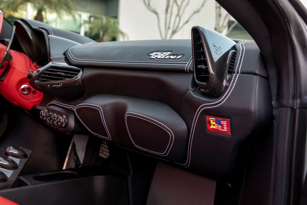 2015 Ferrari 458 Speciale - Image 24 of 31