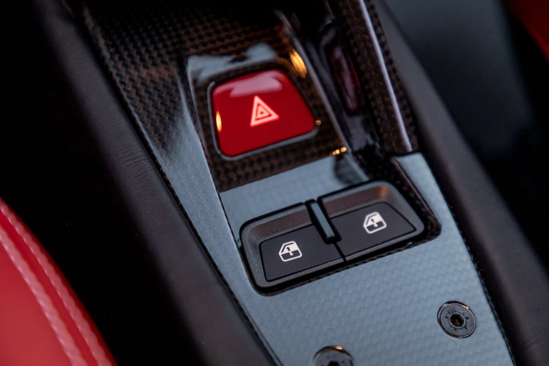 2015 Ferrari 458 Speciale - Image 6 of 31