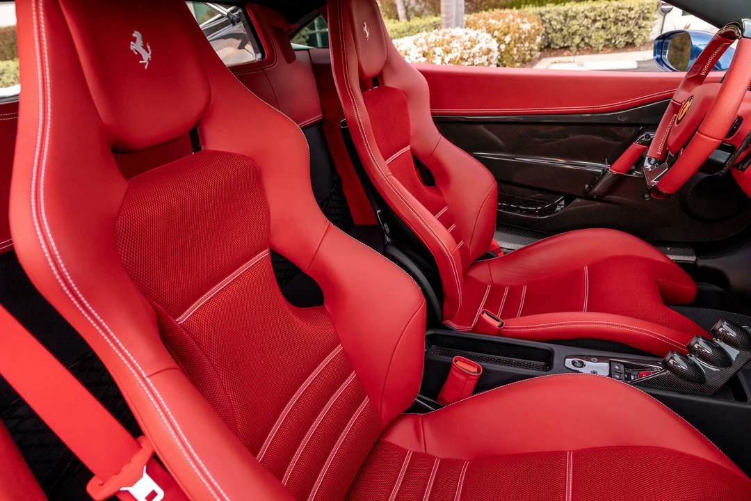 2015 Ferrari 458 Speciale - Image 26 of 31