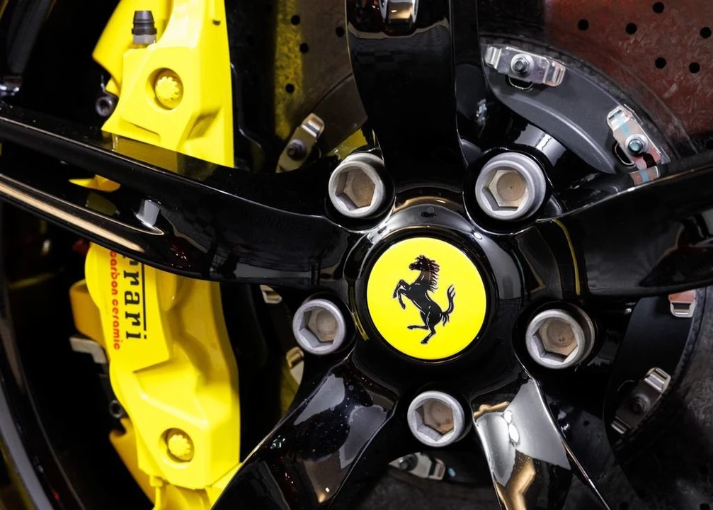 2015 Ferrari 458 Speciale - Image 27 of 31