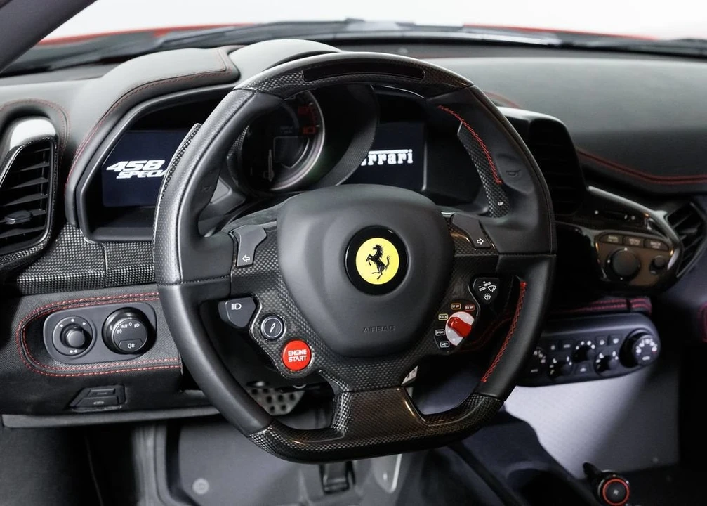 2015 Ferrari 458 Speciale - Image 14 of 31