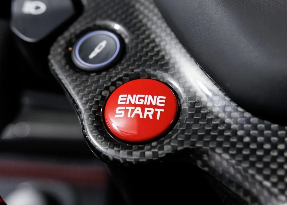 2015 Ferrari 458 Speciale - Image 25 of 31