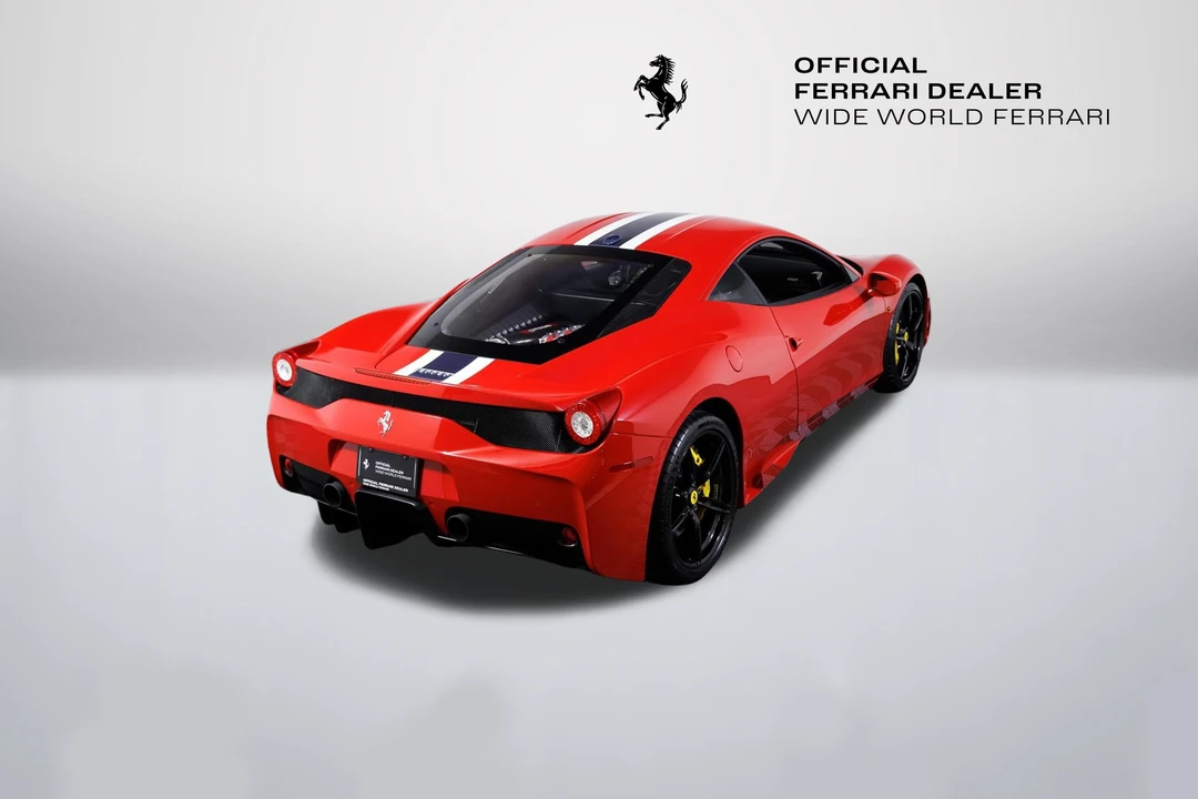 2015 Ferrari 458 Speciale - Image 11 of 31