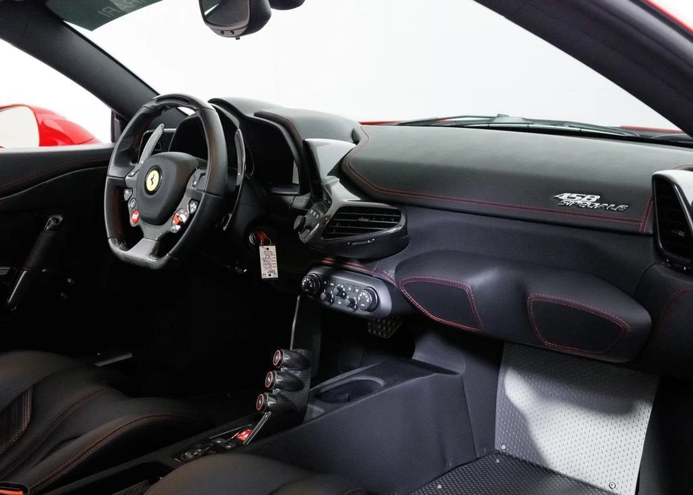 2015 Ferrari 458 Speciale - Image 21 of 31