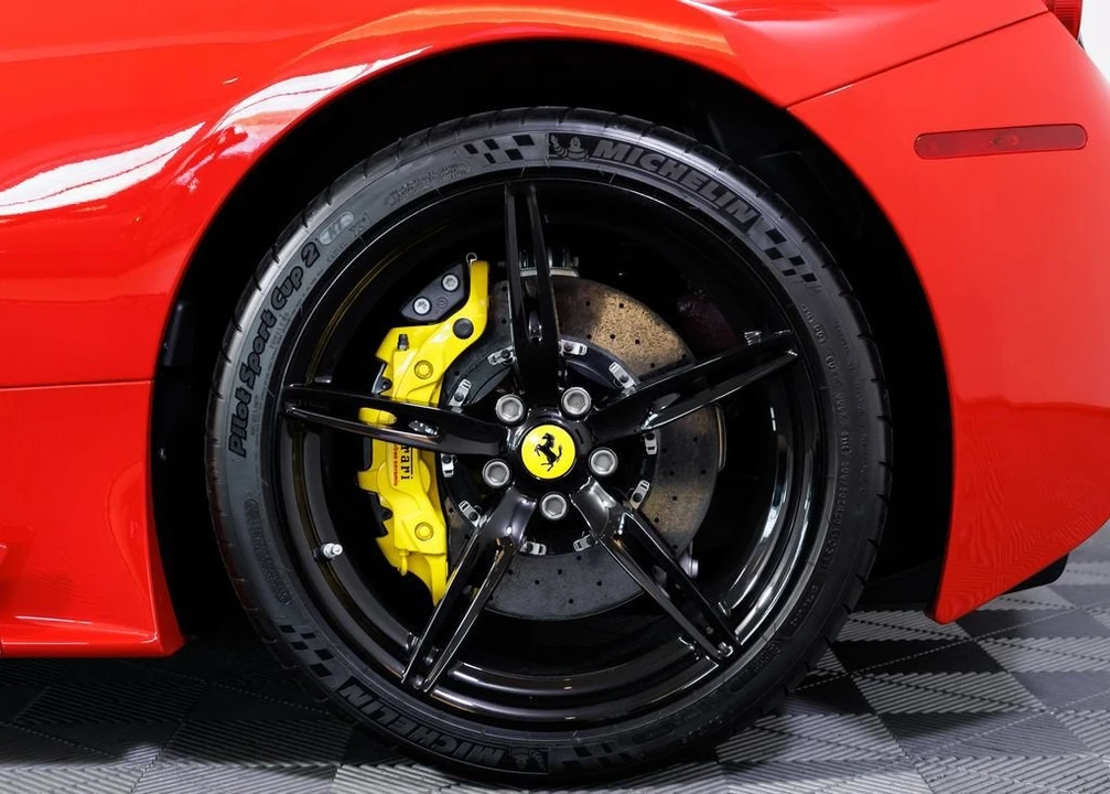 2015 Ferrari 458 Speciale - Image 6 of 31