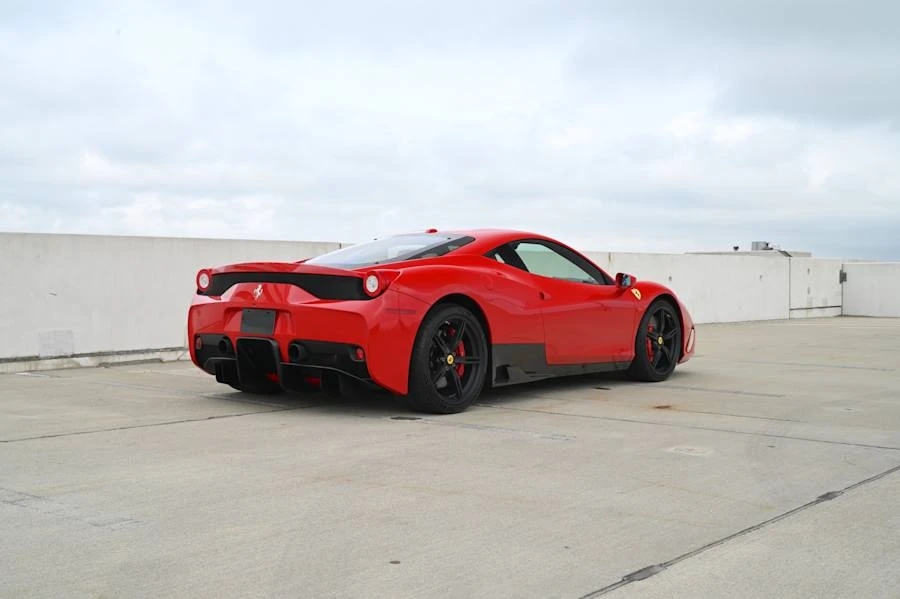 2015 Ferrari 458 Speciale - Image 22 of 31