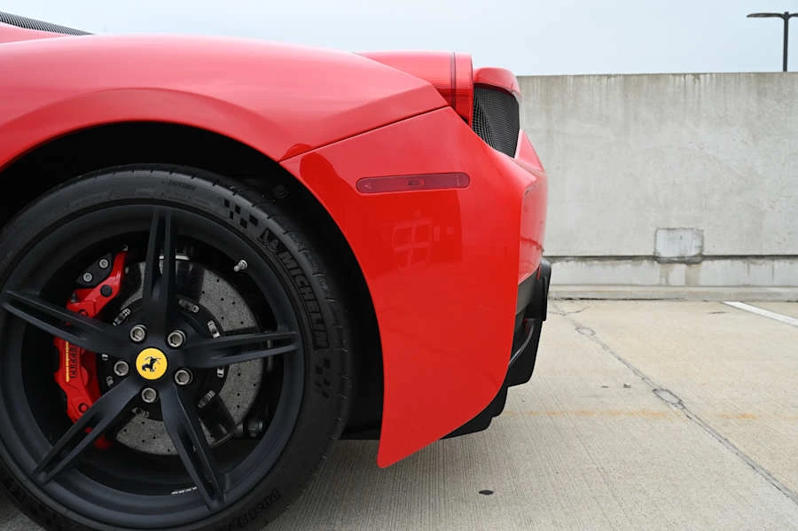 2015 Ferrari 458 Speciale - Image 8 of 31