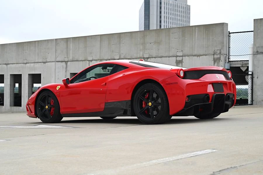2015 Ferrari 458 Speciale - Image 14 of 31