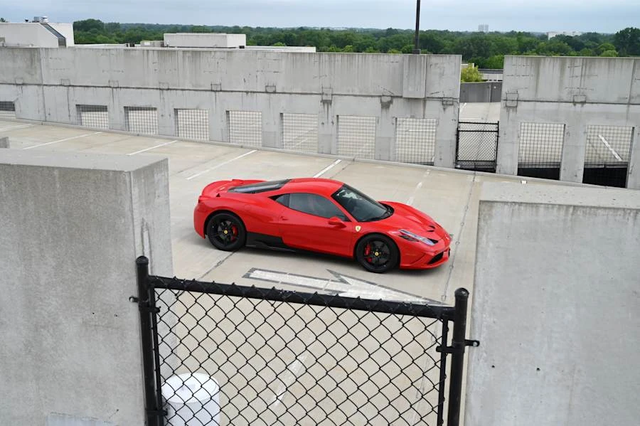 2015 Ferrari 458 Speciale - Image 26 of 31