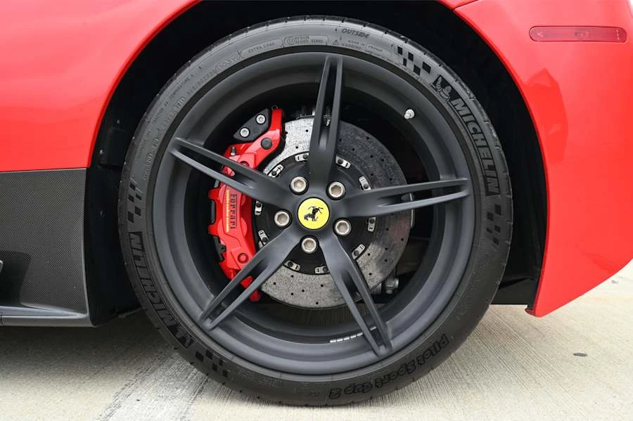2015 Ferrari 458 Speciale - Image 30 of 31