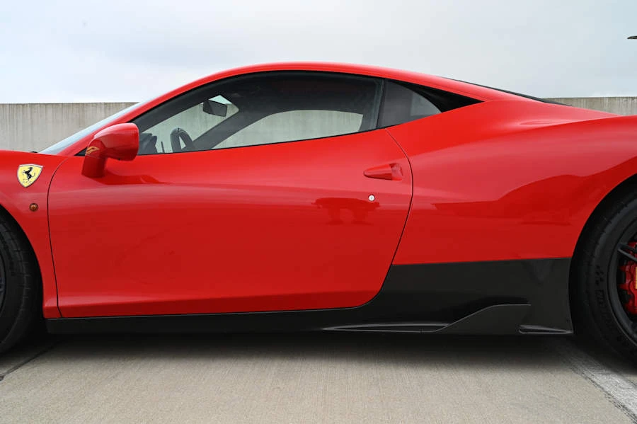 2015 Ferrari 458 Speciale - Image 10 of 31