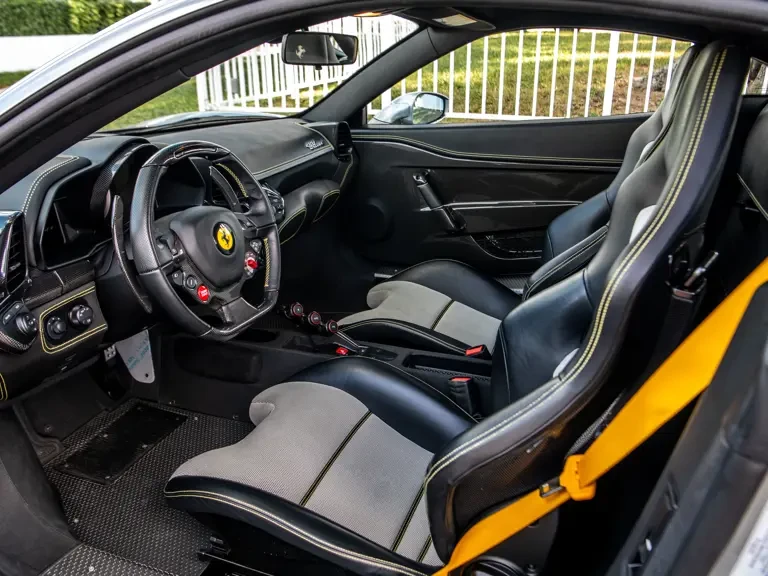 2015 Ferrari 458 Speciale - Image 5 of 31