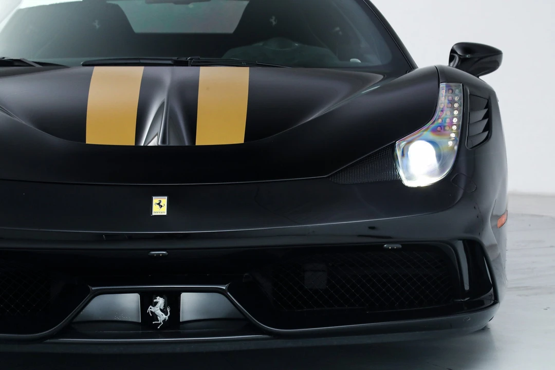 2015 Ferrari 458 Speciale - Image 13 of 31
