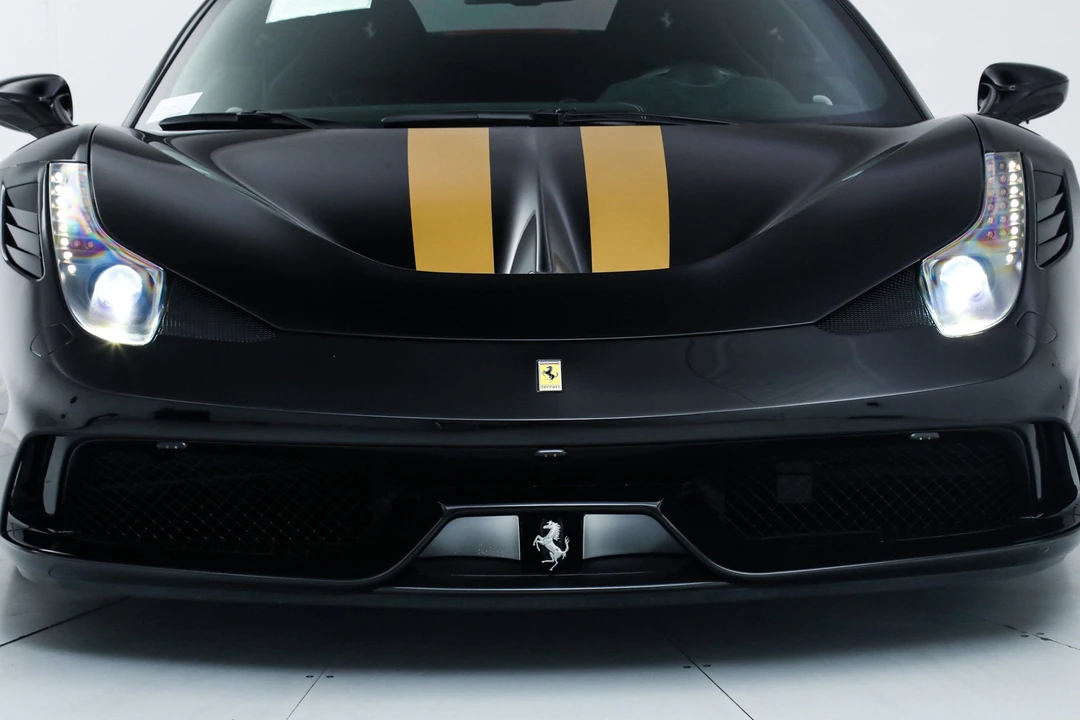 2015 Ferrari 458 Speciale - Image 12 of 31