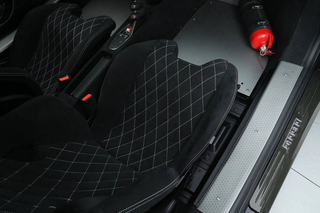 2015 Ferrari 458 Speciale - Image 23 of 31