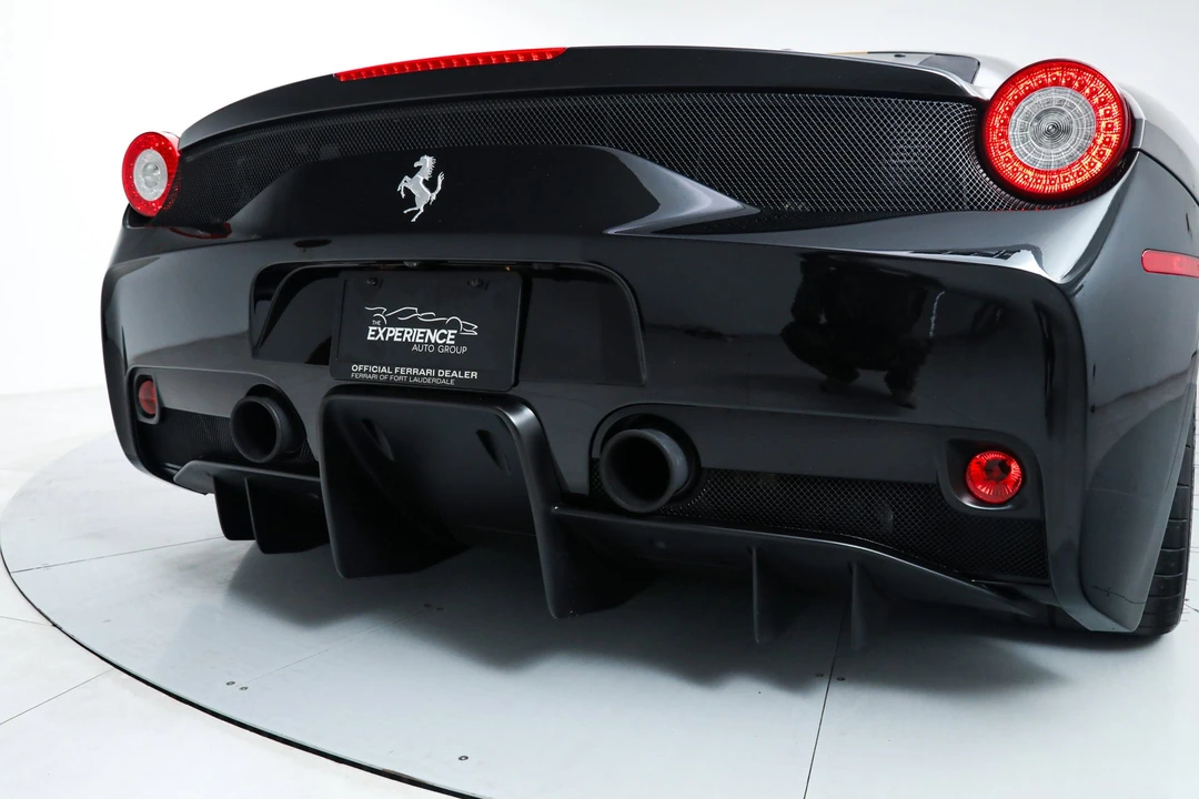 2015 Ferrari 458 Speciale - Image 18 of 31