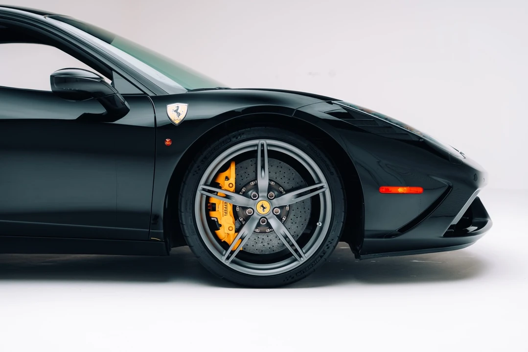 2015 Ferrari 458 Speciale - Image 16 of 21