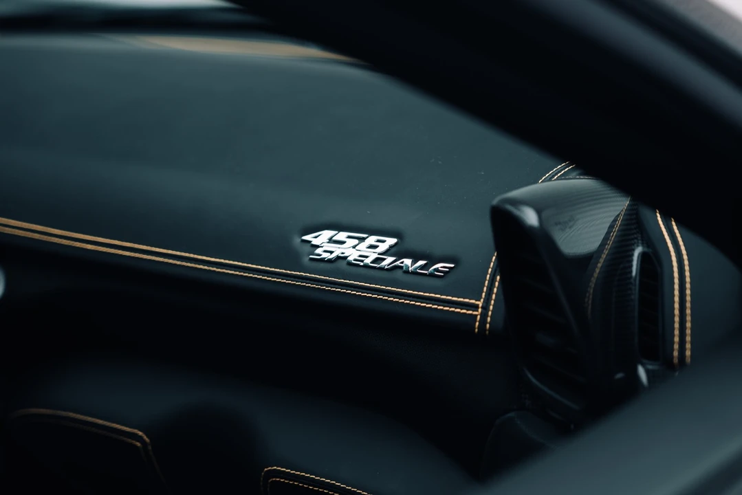 2015 Ferrari 458 Speciale - Image 30 of 31
