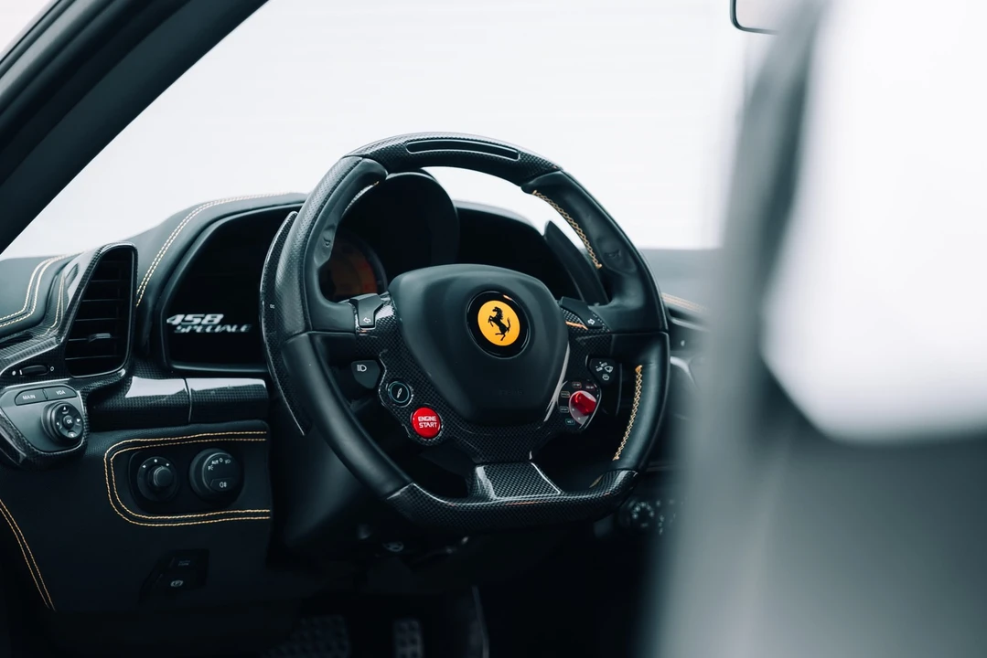 2015 Ferrari 458 Speciale - Image 28 of 31