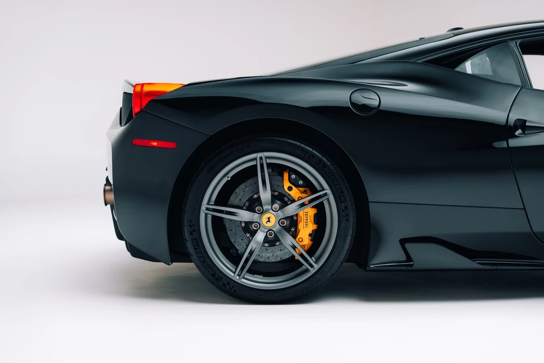 2015 Ferrari 458 Speciale - Image 15 of 31