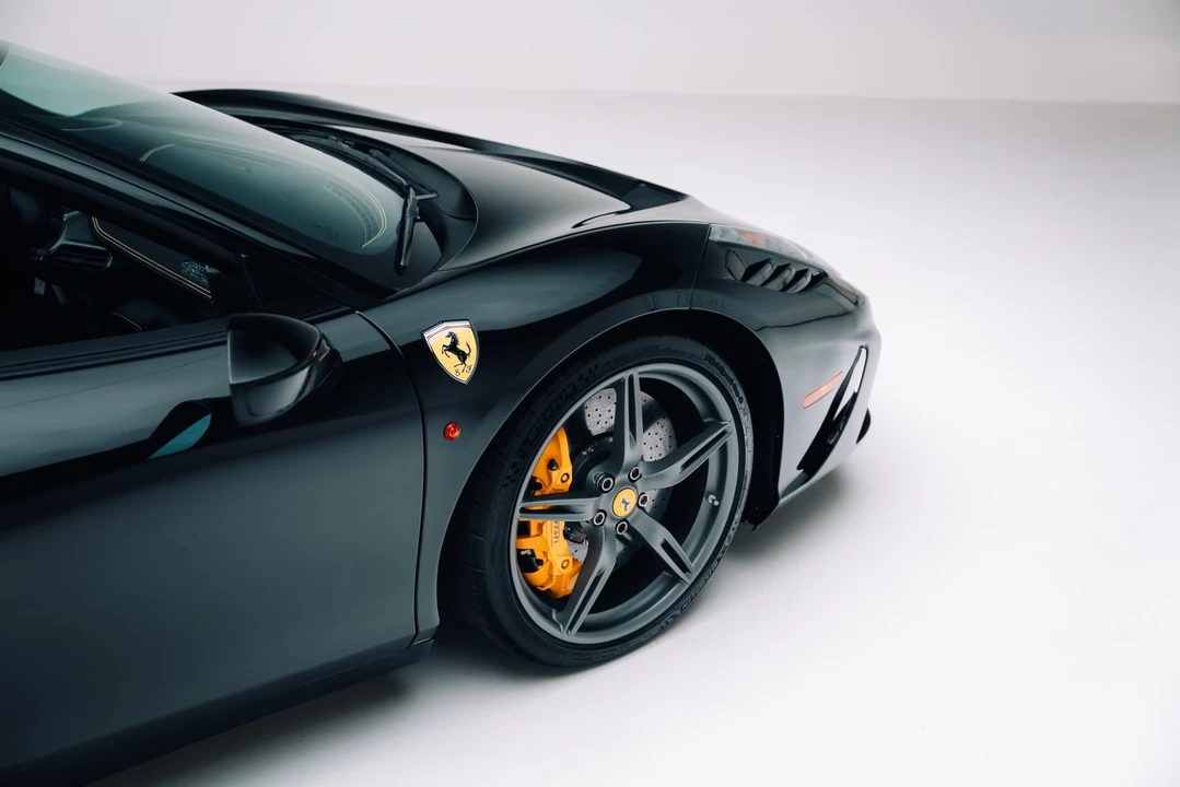 2015 Ferrari 458 Speciale - Image 18 of 21