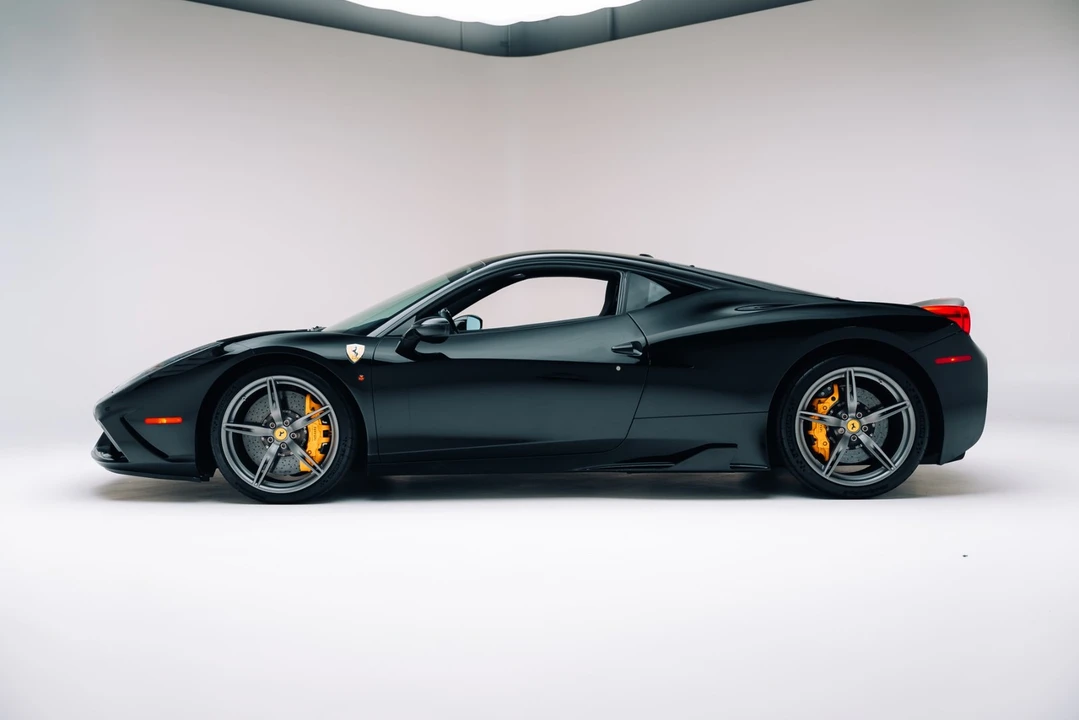 2015 Ferrari 458 Speciale - Image 3 of 31