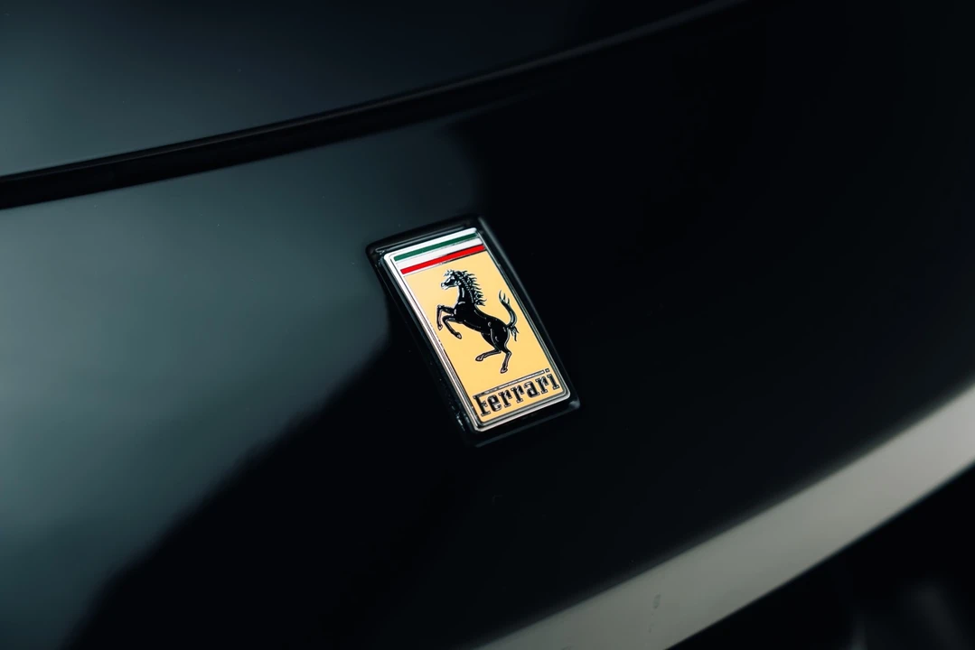 2015 Ferrari 458 Speciale - Image 8 of 31