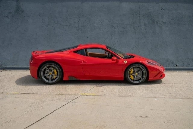 2015 Ferrari 458 Speciale - Image 8 of 21