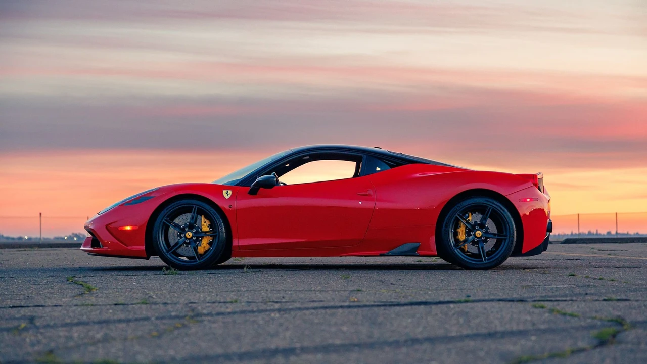 2015 Ferrari 458 Speciale - Image 2 of 31